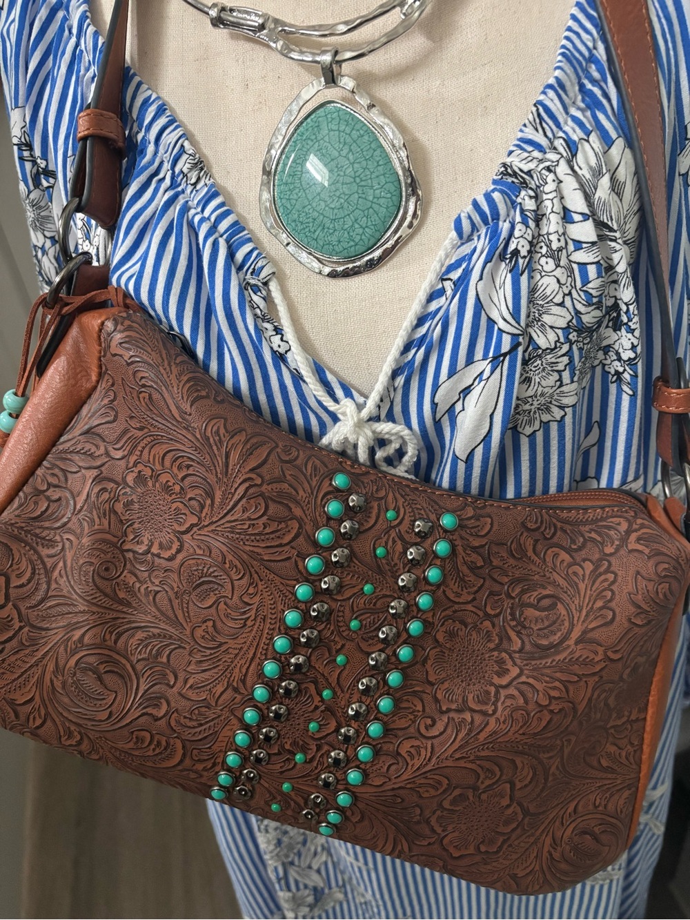 Embossed Faux Leather Look Purse wi/ Faux Turquoise Stud Accents Final Sale - Picture 6 of 10